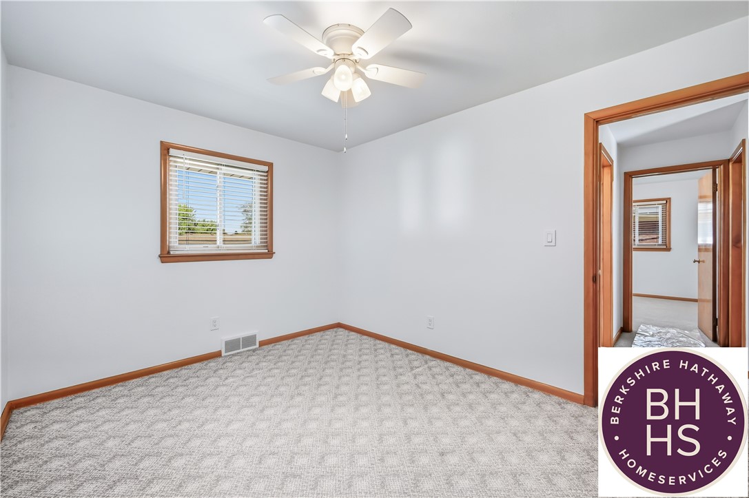 Farrell, Pennsylvania 16121, United States, 3 Bedrooms Bedrooms, ,2 BathroomsBathrooms,Residential,Active,224391