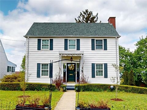 Photo of 108 E Muntz Ave, Butler, PA 16001 (MLS # 1749763)