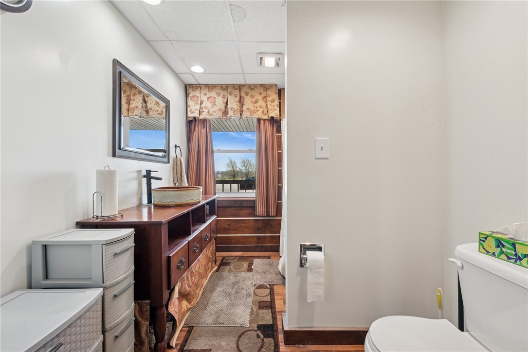 208 W Mud Pike Pike, Somerset, Pennsylvania image 10