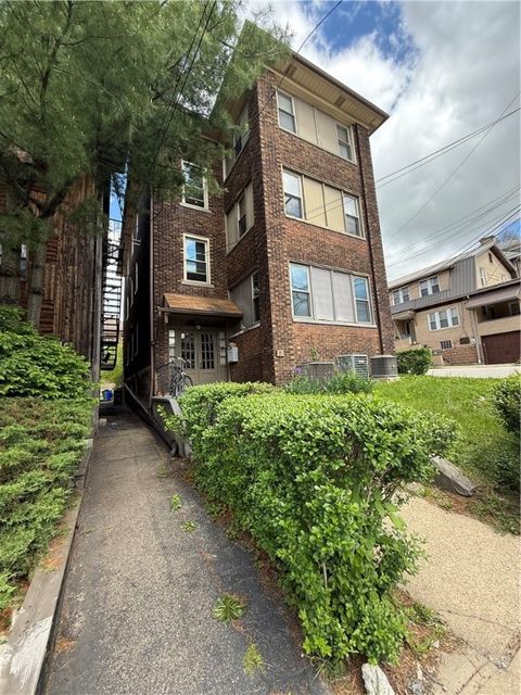 17 Lenox Ave Turtle Creek PA 15221