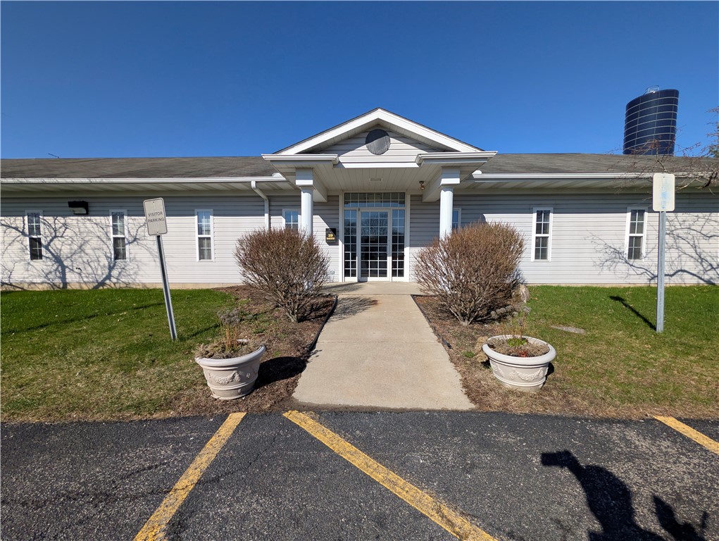 Photo 1 of 15 — 19 Mcquiston Dr, Jackson Twp, PA 16133