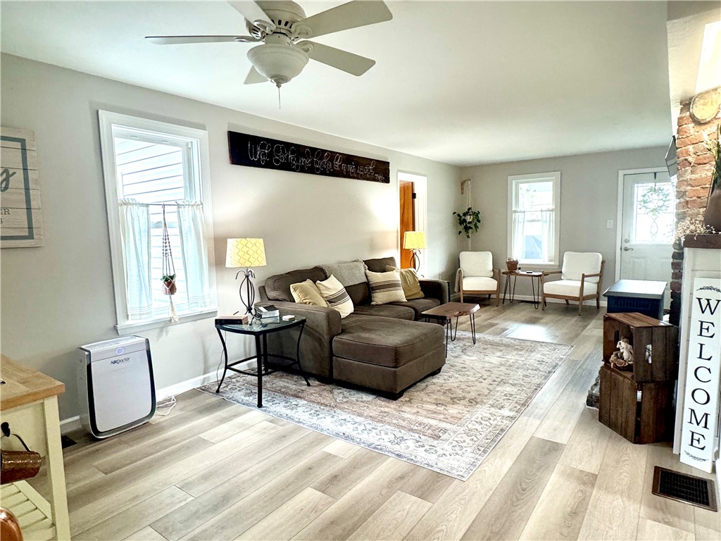 Twp Of But NW, Pennsylvania 16001, United States, 3 Bedrooms Bedrooms, ,1 BathroomBathrooms,Residential,Contingent,102387