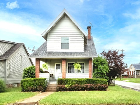 Photo for 800 Jefferson Ave
