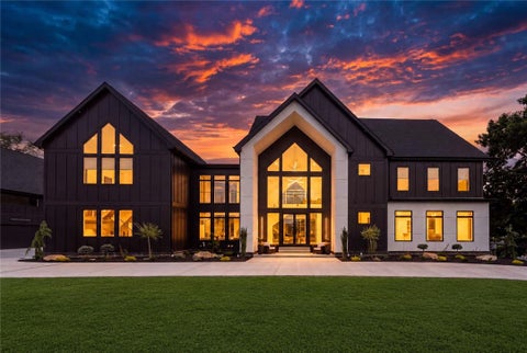 Homes For Sale - 15 Burke Road Rd<br/> Cranberry Twp, PA 16066