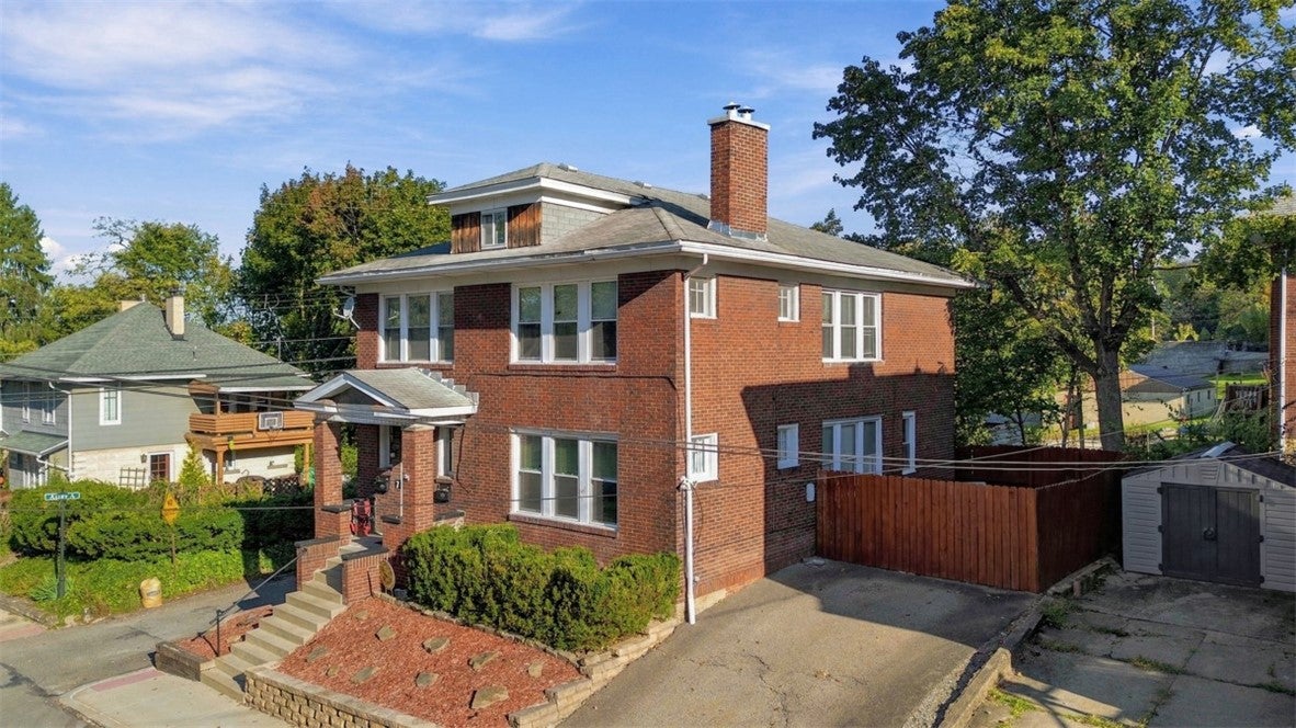 7 Sterrett Street