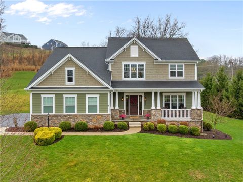 Photo of 101 Vista Ridge Ln, Valencia, PA 16059 (MLS # 1748519)