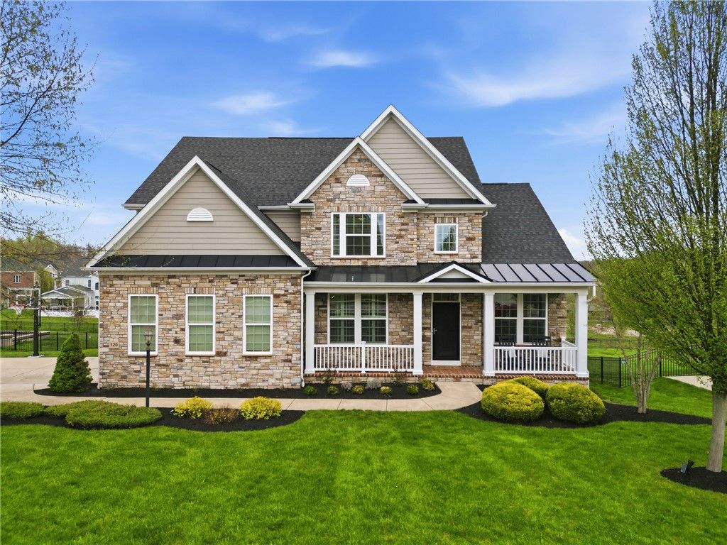Photo of 120 Minnock Dr, Mars, PA 16046 (MLS # 1749503)
