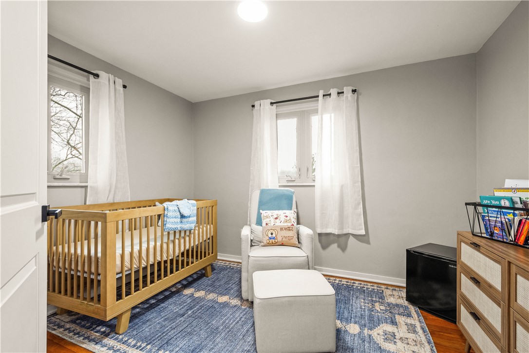 Upper St. Clair, Pennsylvania 15241, United States, 3 Bedrooms Bedrooms, ,4 BathroomsBathrooms,Residential,Pending,8389