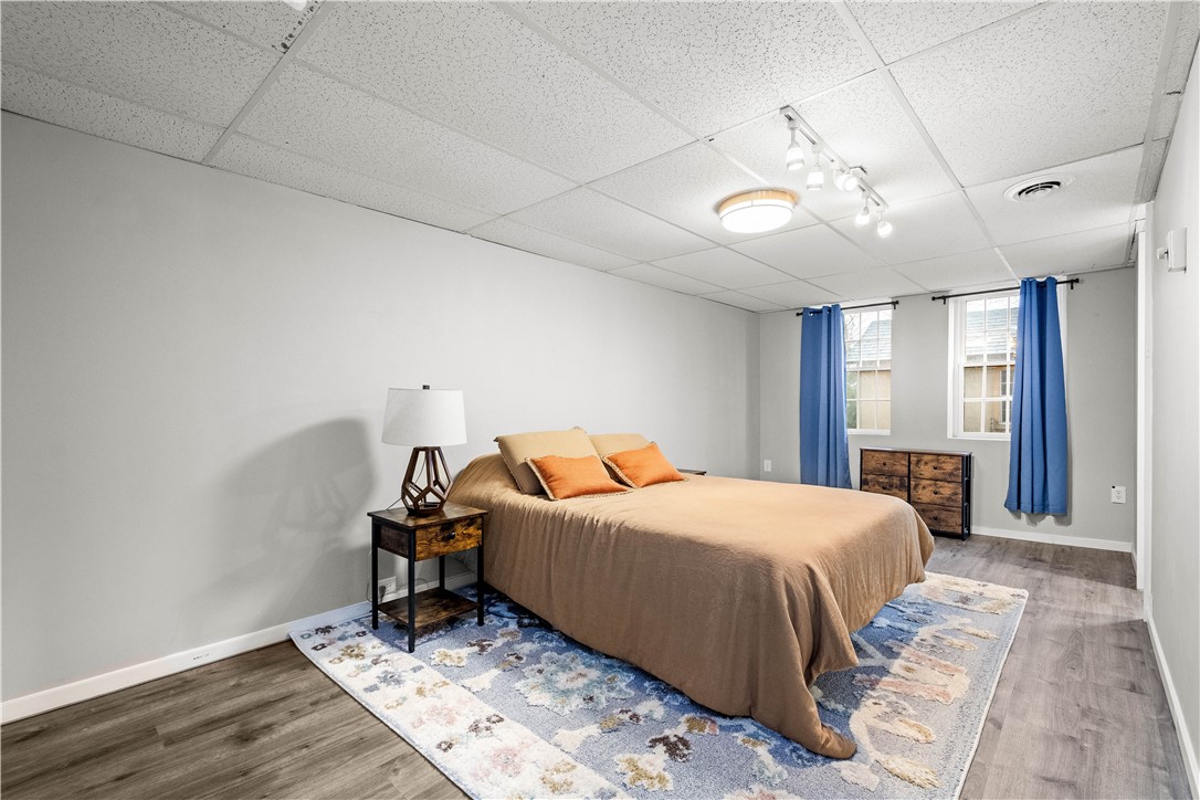 Upper St. Clair, Pennsylvania 15241, United States, 3 Bedrooms Bedrooms, ,4 BathroomsBathrooms,Residential,Pending,8389