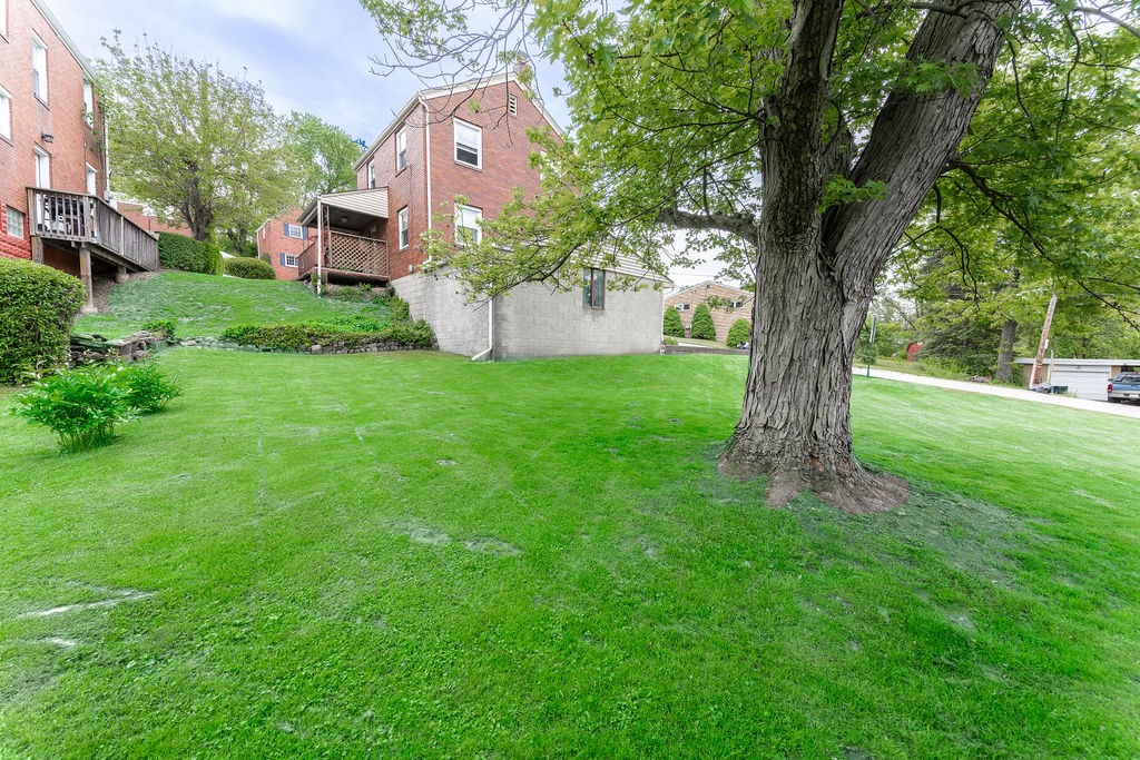3264 Shadyway Dr Dr, Brentwood, Pennsylvania image 8