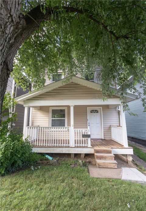 Photo of 1345 4th Ave, Coraopolis, PA 15108 (MLS # 1762155)