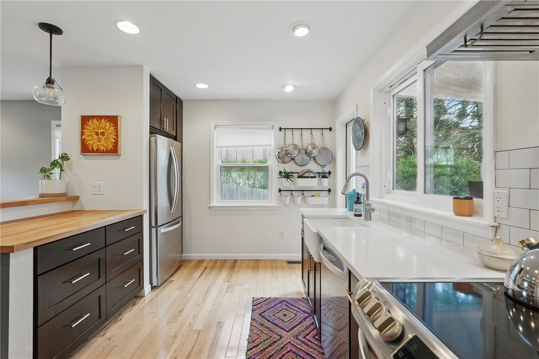 Stanton Heights, Pennsylvania 15201, United States, 3 Bedrooms Bedrooms, ,2 BathroomsBathrooms,Residential,Active,121633