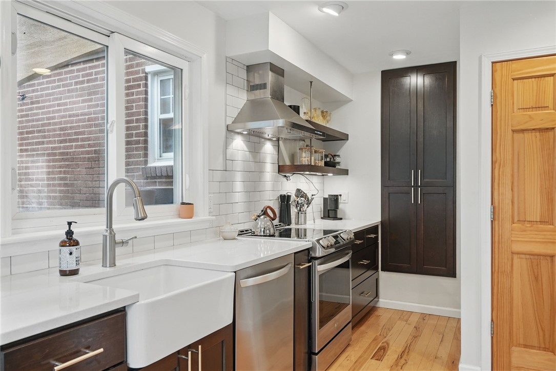 Stanton Heights, Pennsylvania 15201, United States, 3 Bedrooms Bedrooms, ,2 BathroomsBathrooms,Residential,Active,121633