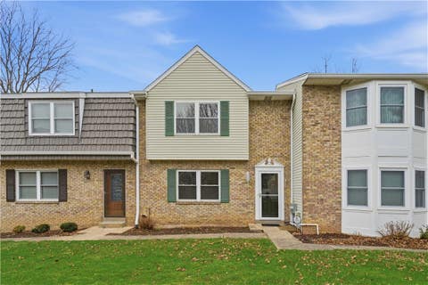 Homes For Sale - 1605 Calico Ct Ct<br/> Bethel Park, PA 15102