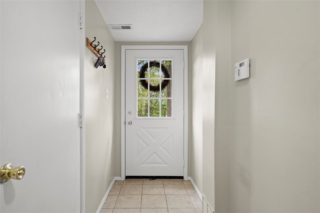 410 Redrome Cir E