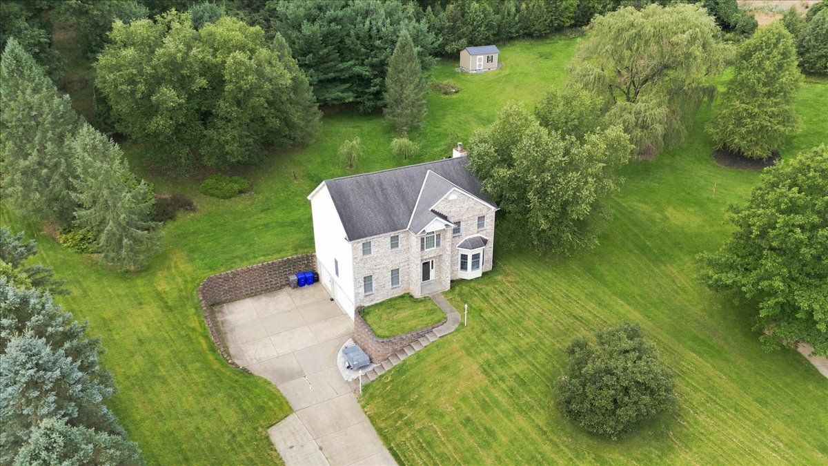 102 Hidden Oak Drive