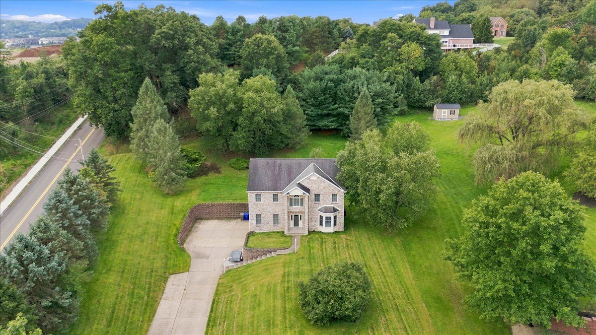 102 Hidden Oak Drive