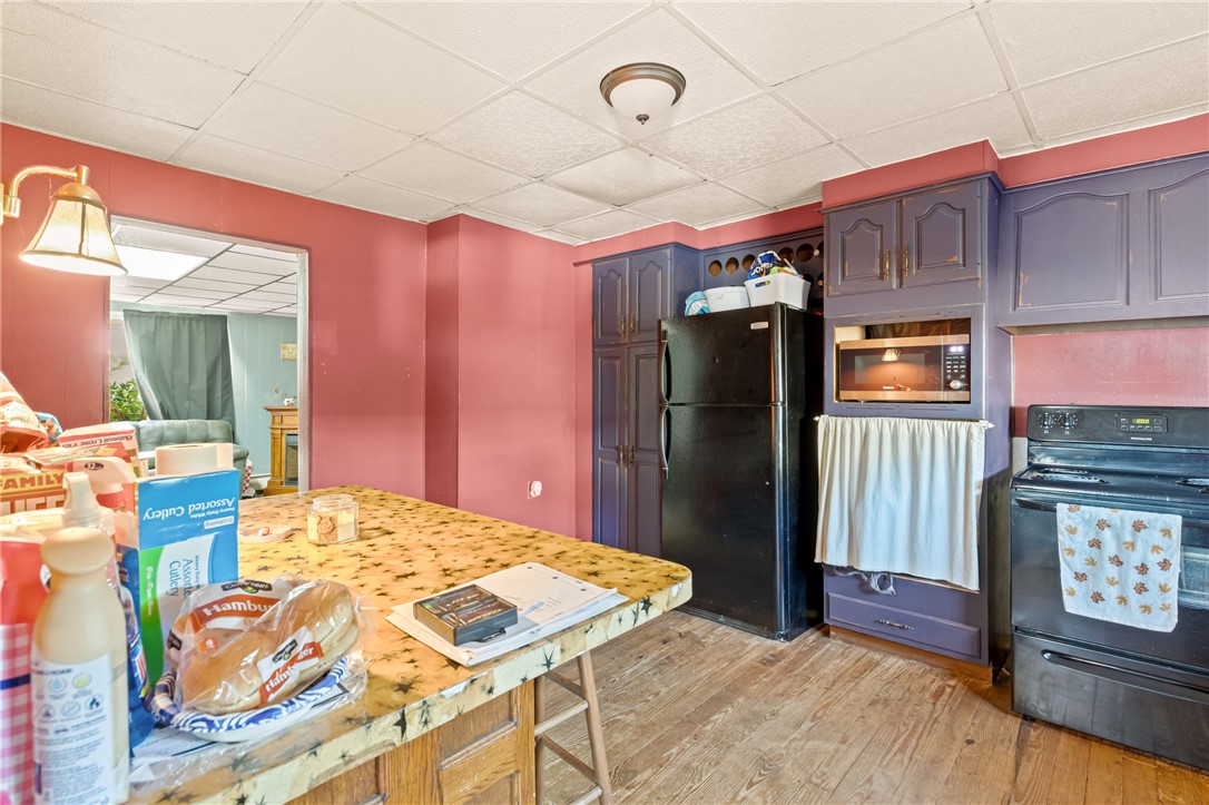 Berlin, Pennsylvania 15530, United States, 3 Bedrooms Bedrooms, ,1 BathroomBathrooms,Residential,Contingent,206484