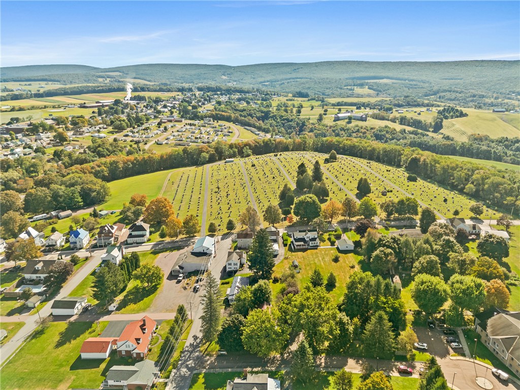 Berlin, Pennsylvania 15530, United States, 3 Bedrooms Bedrooms, ,1 BathroomBathrooms,Residential,Contingent,206484