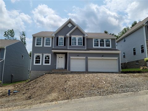 Photo of 180 Victoria Dr, Moon/Crescent Twp, PA 15108 (MLS # 1744756)