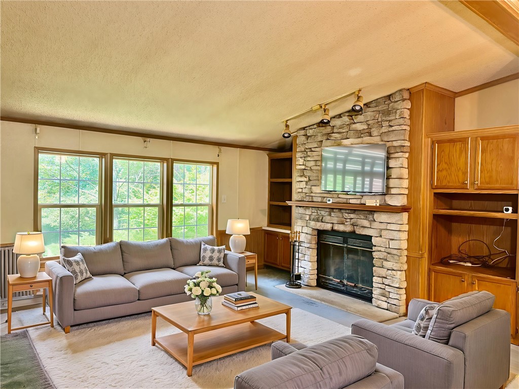 Forward Twp, Pennsylvania 16033, United States, 3 Bedrooms Bedrooms, ,3 BathroomsBathrooms,Residential,Active,189723