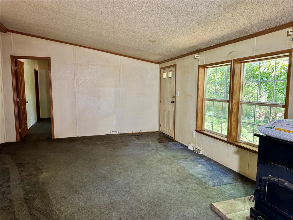 Forward Twp, Pennsylvania 16033, United States, 3 Bedrooms Bedrooms, ,3 BathroomsBathrooms,Residential,Active,189723