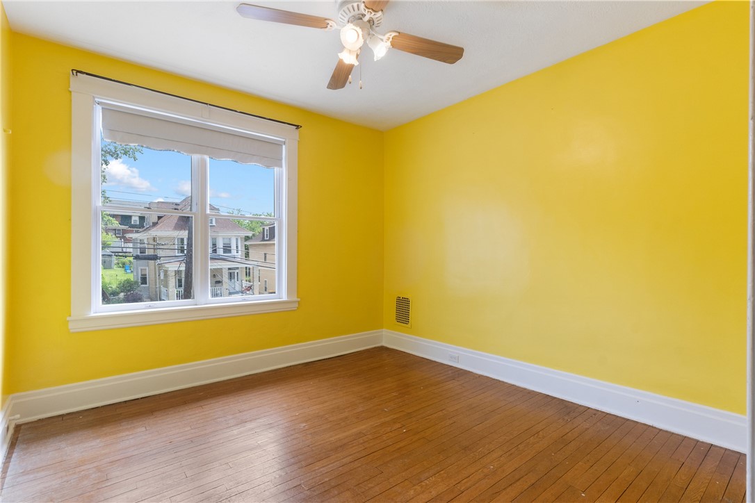 Dormont, Pennsylvania 15216, United States, 4 Bedrooms Bedrooms, ,2 BathroomsBathrooms,Residential,Contingent,129430