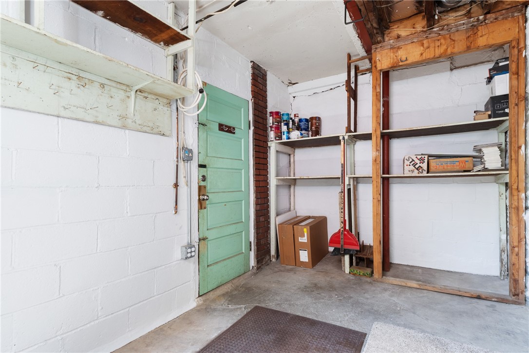 Dormont, Pennsylvania 15216, United States, 4 Bedrooms Bedrooms, ,2 BathroomsBathrooms,Residential,Contingent,129430