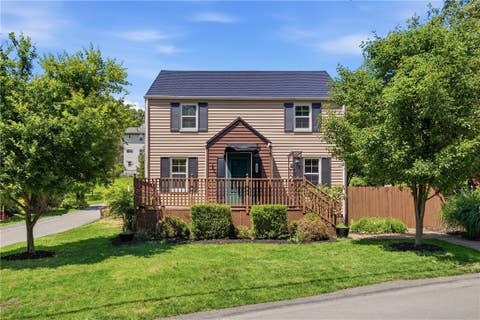 Homes For Sale - 106 Chartiers Ave. Ave<br/> Crafton, PA 15205