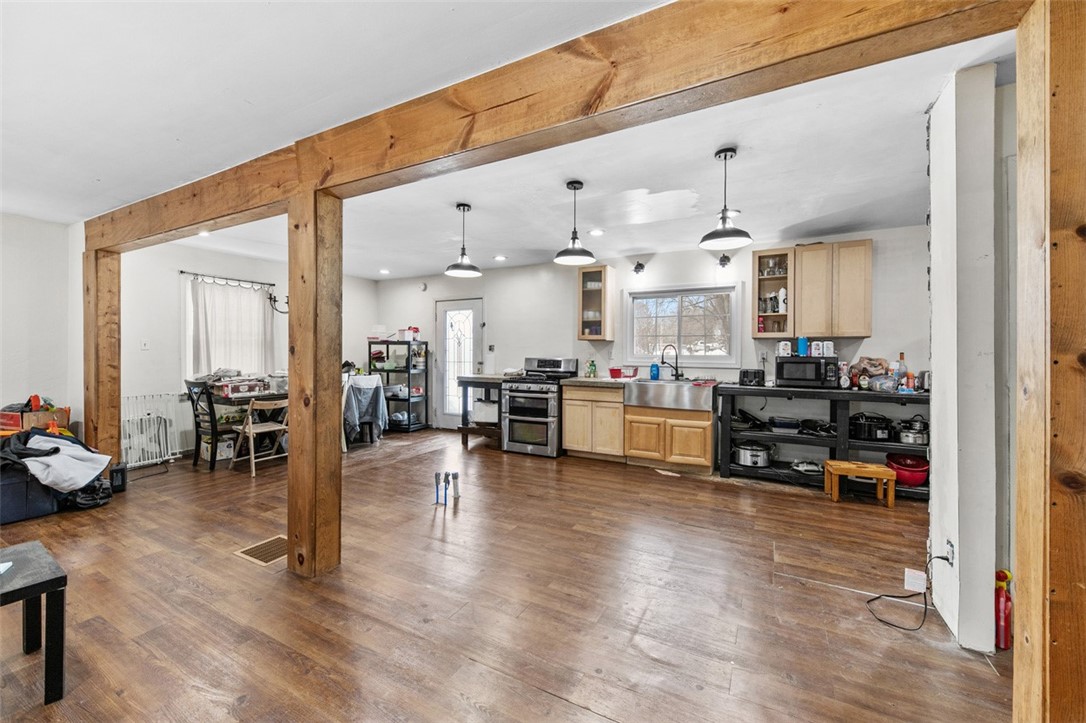 Bullskin Twp, Pennsylvania 15425, United States, 4 Bedrooms Bedrooms, ,3 BathroomsBathrooms,Residential,Active,252726