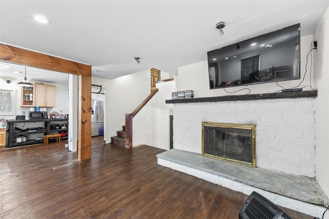 Bullskin Twp, Pennsylvania 15425, United States, 4 Bedrooms Bedrooms, ,3 BathroomsBathrooms,Residential,Active,252726