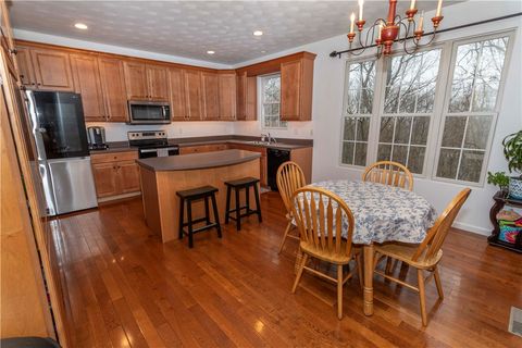 Single Family Residence in Hidden Valley PA 175 Westview Drive Dr 10.jpg