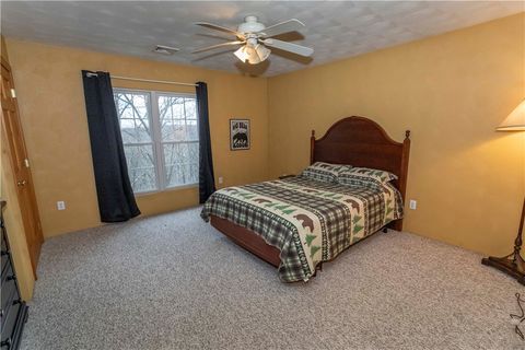 Single Family Residence in Hidden Valley PA 175 Westview Drive Dr 24.jpg