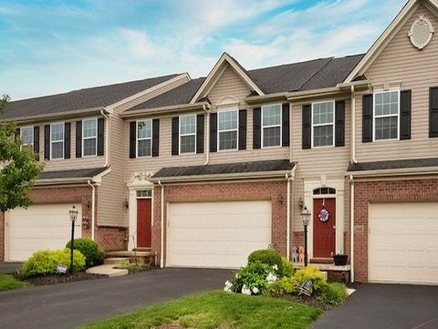 Townhouse For Sale - 352 Maple Ridge Drive<br/> Washington County, Canonsburg, PA 15317