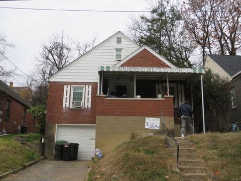 Photo of 2145 Village Dr, Pittsburgh, PA 15221 (MLS # 1737741)