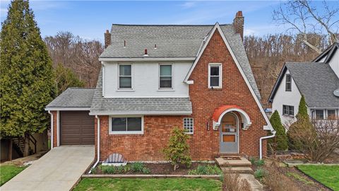 Photo of 3948 Beechwood Blvd, Pittsburgh, PA 15217 (MLS # 1743515)