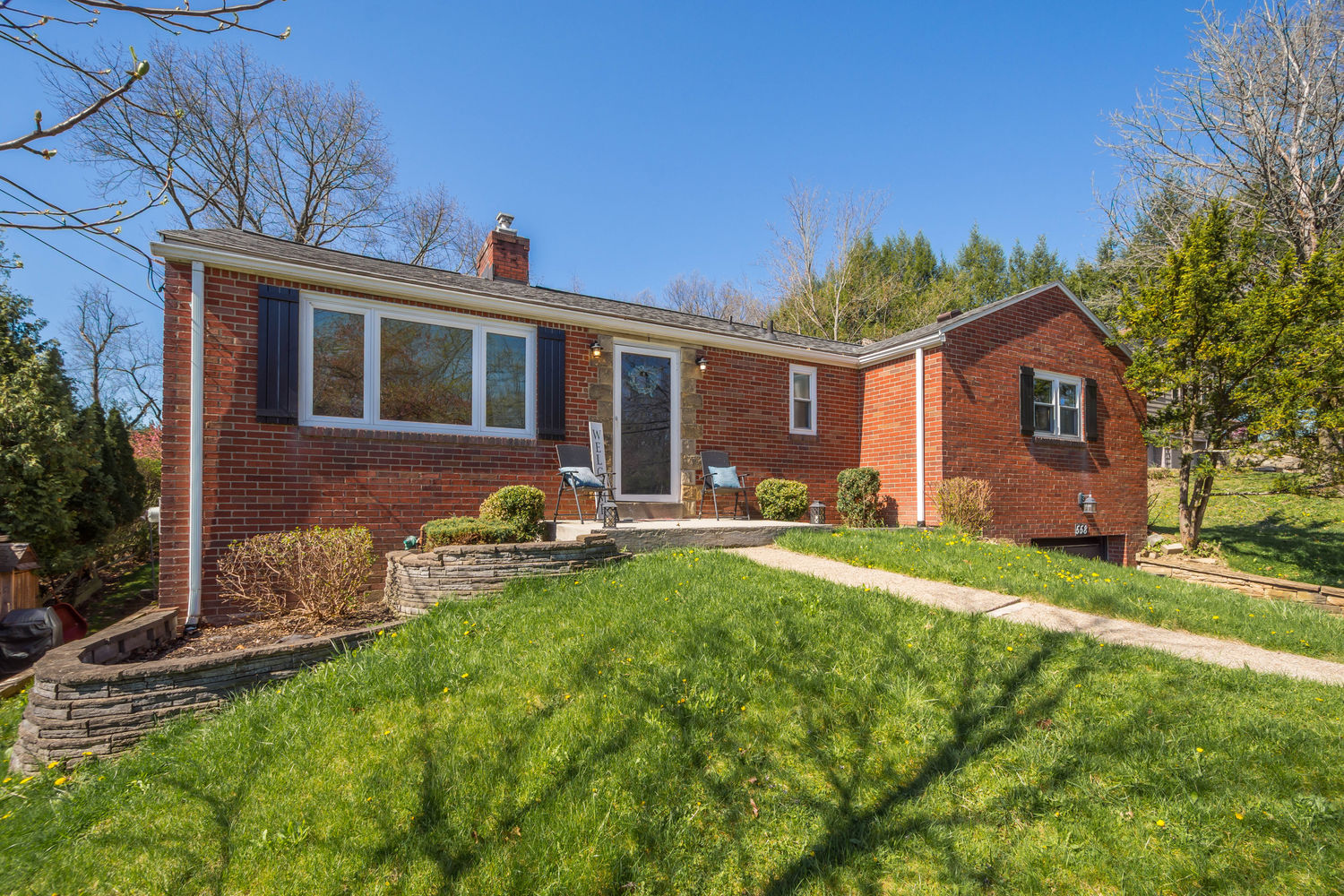 558 Rolling Green Drive