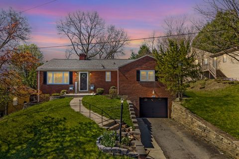 558 Rolling Green Drive Bethel Park PA 15102