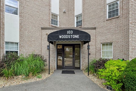 Photo for 103 Woodstone 33