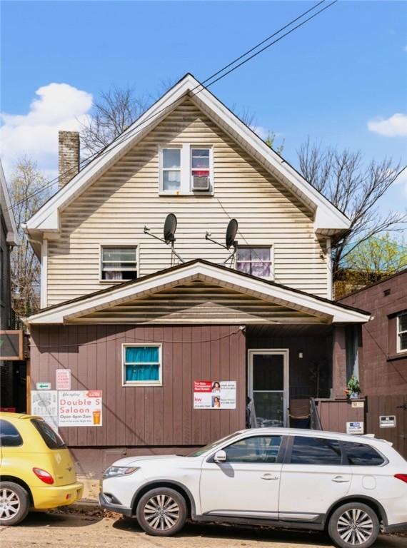 608 Evans Ave