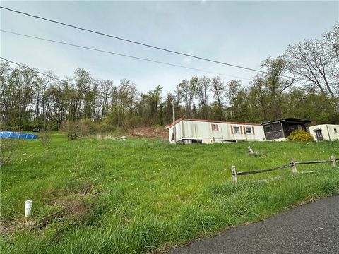 Photo of 45 Colony Rd, Burgettstown, PA 15021 (MLS # 1739884)