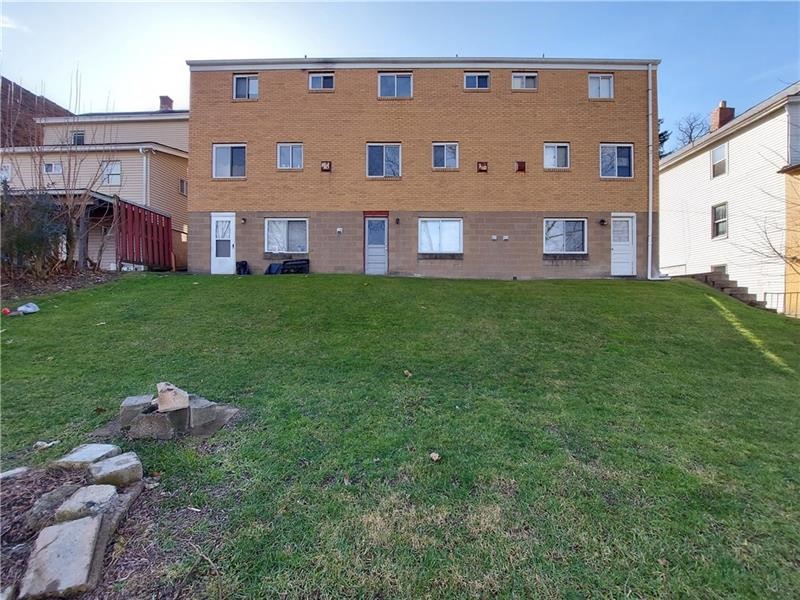 Trafford, Pennsylvania 15085, United States, 2 Bedrooms Bedrooms, ,1 BathroomBathrooms,Residential,Active,12674