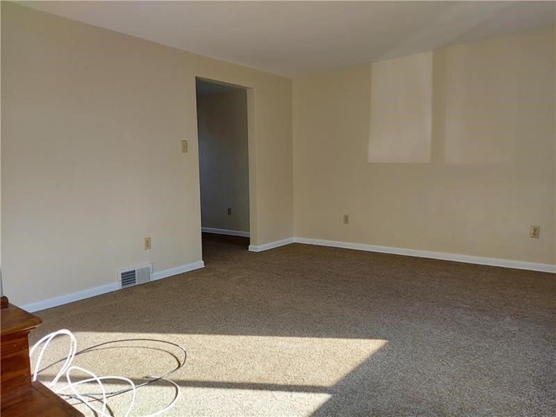 Trafford, Pennsylvania 15085, United States, 2 Bedrooms Bedrooms, ,1 BathroomBathrooms,Residential,Active,12674