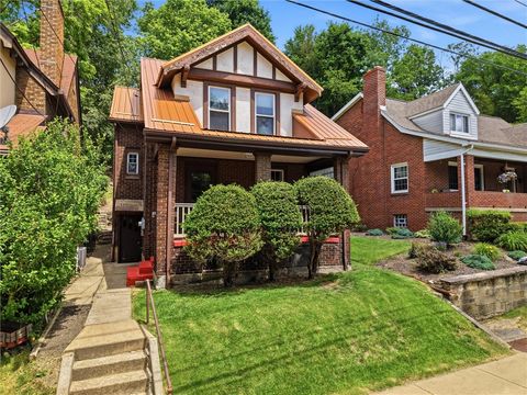 Photo of 727 High St, Freeport, PA 16229 (MLS # 1759458)