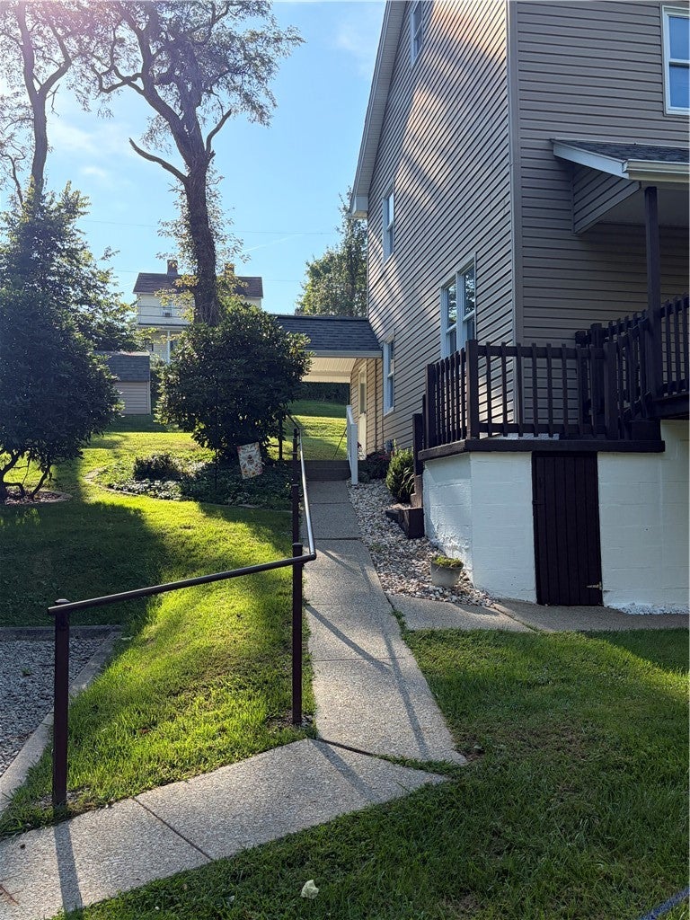 275 Maple St