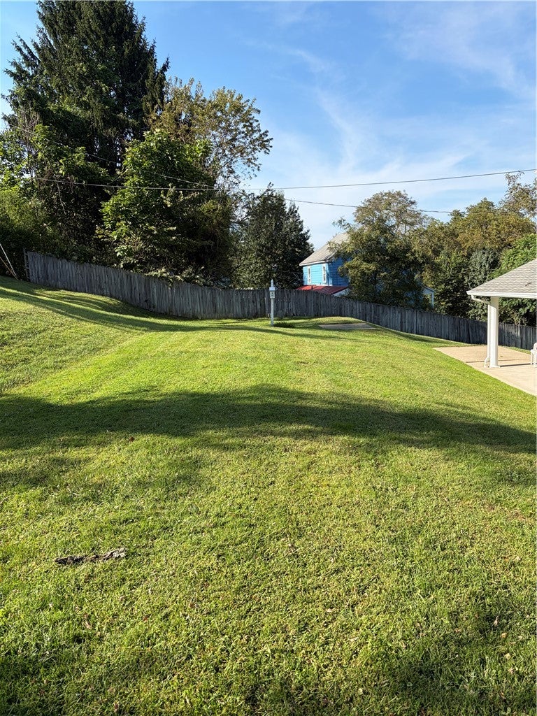 275 Maple St