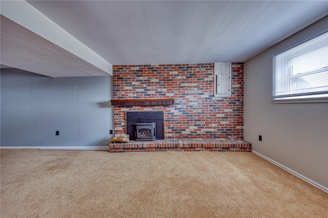 McCandless, Pennsylvania 15237, United States, 3 Bedrooms Bedrooms, ,3 BathroomsBathrooms,Residential,Contingent,45500