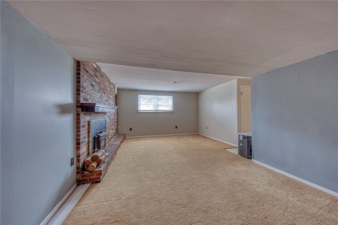 McCandless, Pennsylvania 15237, United States, 3 Bedrooms Bedrooms, ,3 BathroomsBathrooms,Residential,Contingent,45500