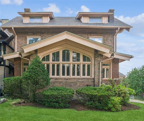 Photo of 1900 Wightman St, Pittsburgh, PA 15217 (MLS # 1761226)