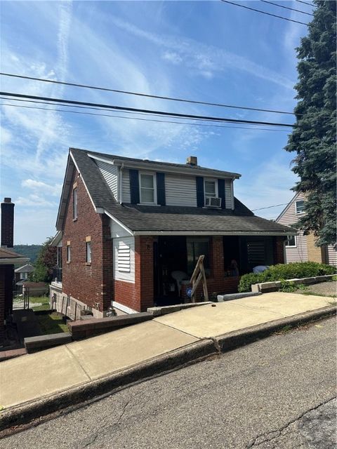 Photo of 1634 Beech Ave, Turtle Creek, PA 15145 (MLS # 1738219)